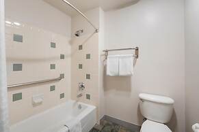 Best Western Plus John Jay Inn & Suites