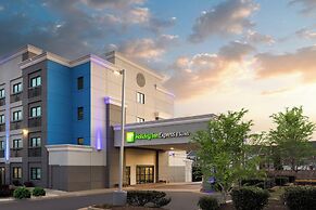 Holiday Inn Express and Suites Leesburg Historic District by IHG