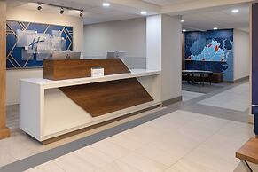 Holiday Inn Express and Suites Leesburg Historic District by IHG