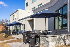 Holiday Inn Express and Suites Leesburg Historic District by IHG