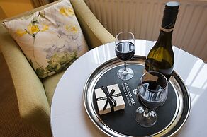 Macdonald Burlington Hotel