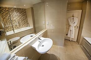 Macdonald Burlington Hotel