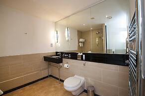 Macdonald Burlington Hotel