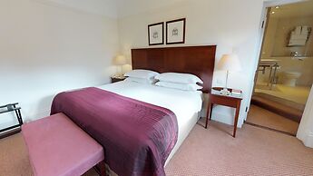 Macdonald Burlington Hotel