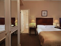 Macdonald Burlington Hotel