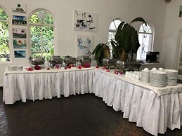 Jamaica Palace Hotel