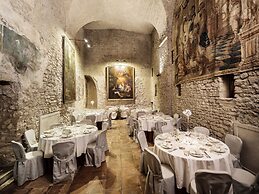 Castello Orsini Hotel