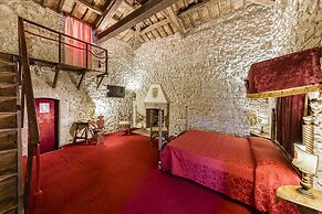 Castello Orsini Hotel