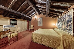 Castello Orsini Hotel