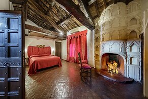 Castello Orsini Hotel