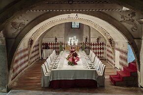 Castello Orsini Hotel