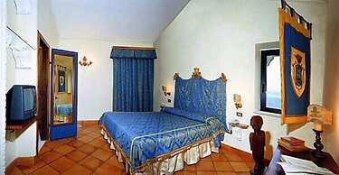 Castello Orsini Hotel
