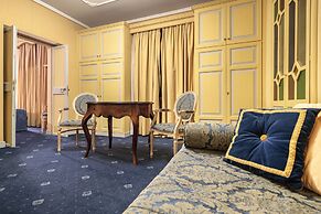 Castello Orsini Hotel