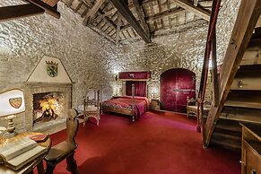 Castello Orsini Hotel