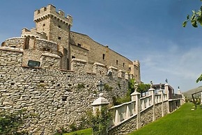 Castello Orsini Hotel