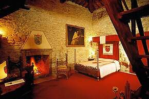 Castello Orsini Hotel