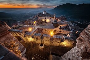 Castello Orsini Hotel