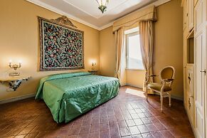 Castello Orsini Hotel