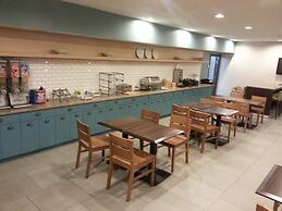 Country Inn & Suites by Radisson, Columbus Airport, OH