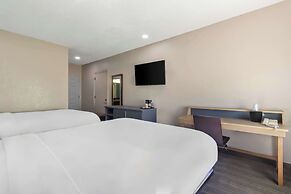 Sonesta Essential IAH Airport JFK Boulevard