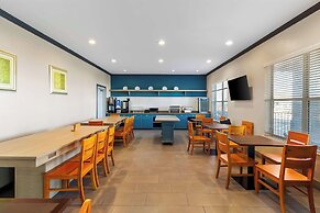 Sonesta Essential IAH Airport JFK Boulevard