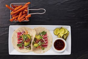 Renaissance Minneapolis Hotel, The Depot