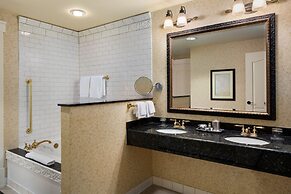 Renaissance Minneapolis Hotel, The Depot