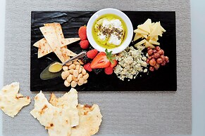 Renaissance Minneapolis Hotel, The Depot