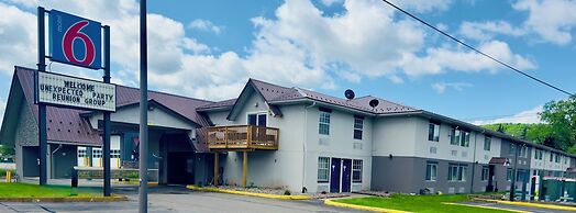Motel 6 McGraw, NY - Cortland