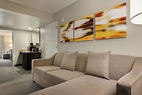 Embassy Suites by Hilton Atlanta Alpharetta