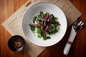 Holiday Inn Bangkok by IHG