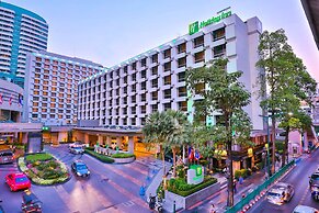 Holiday Inn Bangkok by IHG