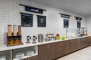 Holiday Inn Wichita East I-35 by IHG