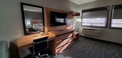 Wingate by Wyndham Lethbridge