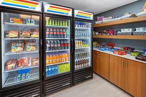 Holiday Inn Express and Suites Vineland Millville by IHG