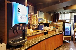 Holiday Inn Express and Suites Vineland Millville by IHG