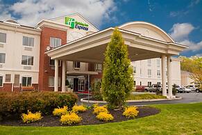 Holiday Inn Express and Suites Vineland Millville by IHG