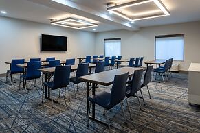 Holiday Inn Express and Suites Vineland Millville by IHG