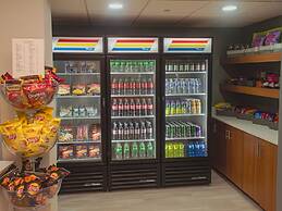 Holiday Inn Express and Suites Vineland Millville by IHG