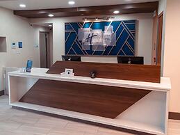 Holiday Inn Express and Suites Vineland Millville by IHG