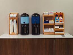 Holiday Inn Express and Suites Vineland Millville by IHG