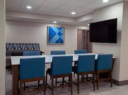 Holiday Inn Express and Suites Vineland Millville by IHG