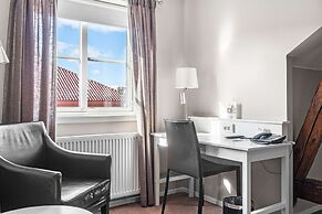 Best Western Plus Edward Hotel