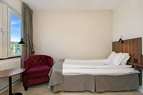 First Hotel Brommaplan