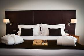 Senator Parque Central Hotel