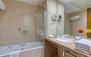 Senator Parque Central Hotel