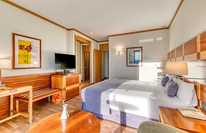 Senator Parque Central Hotel