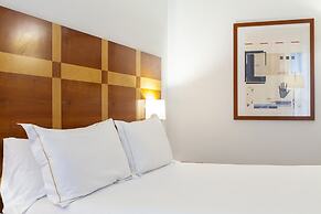 Senator Parque Central Hotel