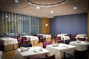 Senator Parque Central Hotel