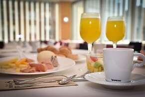 Senator Parque Central Hotel